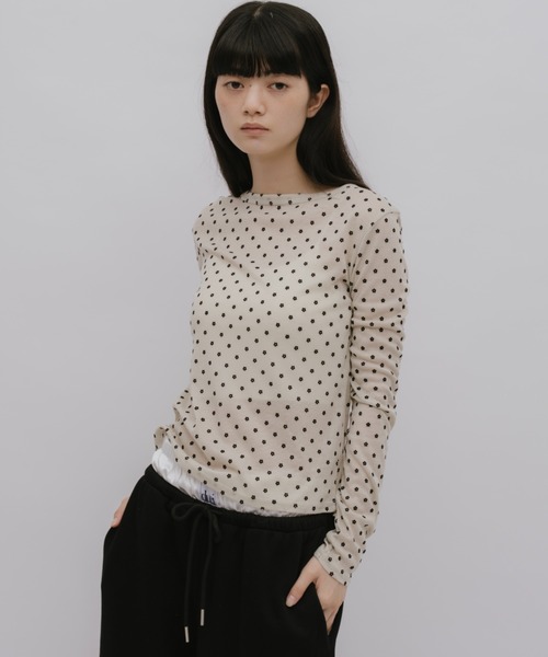 duei（デュイ）の「小花柄フロッキーロングスリーブTシャツ（Tシャツ/カットソー・レディース・グレー/ベージュ/ブラウン・FREE）」の8枚目の写真