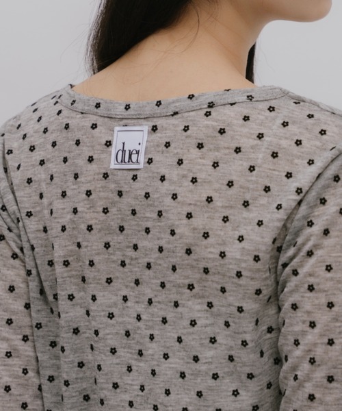 duei（デュイ）の「小花柄フロッキーロングスリーブTシャツ（Tシャツ/カットソー・レディース・グレー/ベージュ/ブラウン・FREE）」の19枚目の写真