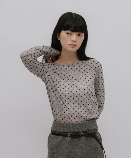 duei（デュイ）の「小花柄フロッキーロングスリーブTシャツ（Tシャツ/カットソー・レディース・グレー/ベージュ/ブラウン・FREE）」の21枚目の写真