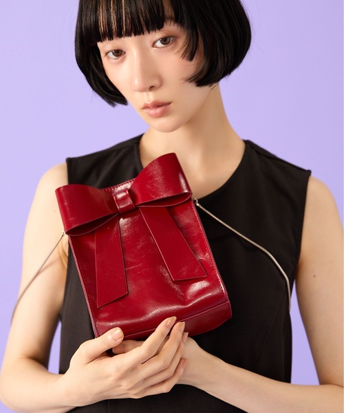 Casselini(キャセリーニ)の「Casselini(キャセリーニ)2WAYリボンミニバッグ(ショルダーバッグ・レディース・ブラック/アイボリー/シルバー/レッド・FREE)」の3枚目の写真