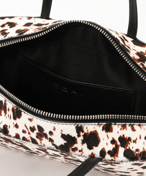 MOHI（モヒ）の「【MOHI/モヒ】 cow square bag（ボストンバッグ・レディース・ホワイト・FREE）」の3枚目の写真
