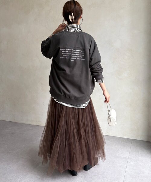 DouDou(ドゥドゥ)の「【WEB限定】裏毛バックロゴスウェットカーディガン(Tシャツ/カットソー・レディース・チャコールグレー/グレー/ブラウン・FREE)」の17枚目の写真