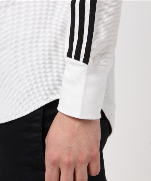 adidas（アディダス）の「オリジナルス Tシャツ [BRAND LONG SLEEVE TEE]（Tシャツ/カットソー・メンズ・ホワイト・X-SMALL/SMALL/MEDIUM/LARGE/X-LARGE/XX-LARGE）」の5枚目の写真