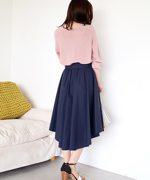 N.（N. Natural Beauty Basic）（エヌエヌナチュラルビューティーベーシック）の「ハイゲージアゼVネックニット（ニット/セーター・レディース・グレー/ブルー/ピンク/ホワイト/ライトグリーン・MEDIUM）」の19枚目の写真