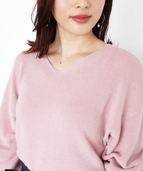 N.（N. Natural Beauty Basic）（エヌエヌナチュラルビューティーベーシック）の「ハイゲージアゼVネックニット（ニット/セーター・レディース・グレー/ブルー/ピンク/ホワイト/ライトグリーン・MEDIUM）」の8枚目の写真