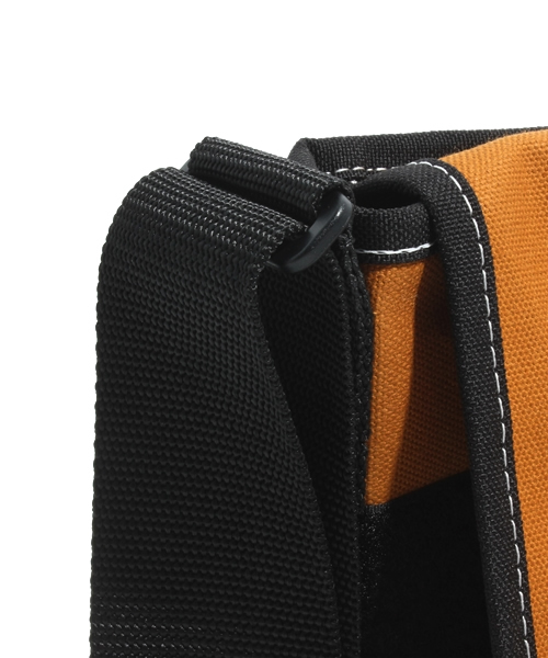 BEAMS BOY（ビームスボーイ）の「●Manhattan Portage / “1605JR” ダックメッセンジャー（トートバッグ・レディース・ライトブラウン・ONE SIZE）」の4枚目の写真