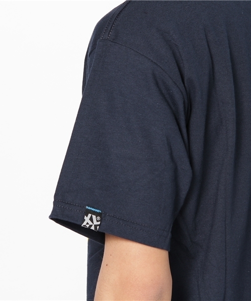 XLARGE（エクストララージ）の「S/S TEE THE ILLA（Tシャツ/カットソー・メンズ・アッシュグレー/グリーン/ネイビー・SMALL/MEDIUM/LARGE/X-LARGE）」の7枚目の写真