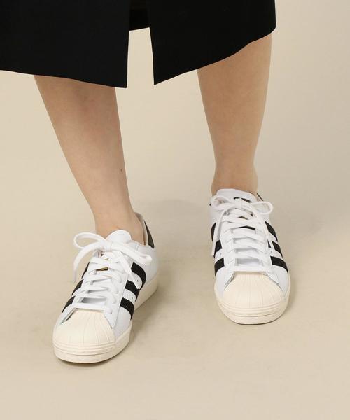 adidas Originals（アディダスオリジナルス）の「＜adidas（アディダス）＞SUPERSTAR スーパースター（スニーカー・レディース・オフホワイト・22.5cm/24cm/24.5cm/23.5cm/23cm）」の4枚目の写真
