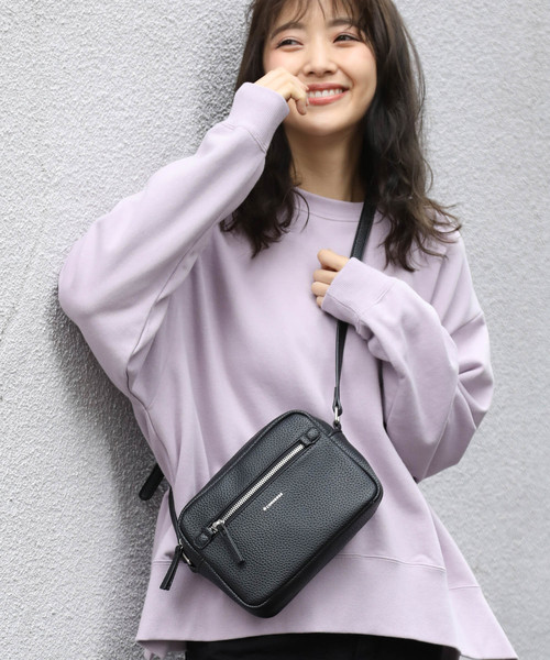 CONVERSE（コンバース）の「【CONVERSE】ViS別注 ボックスショルダーバッグ（ショルダーバッグ・レディース・ホワイト/ブラック/グレー・FREE）」の2枚目の写真