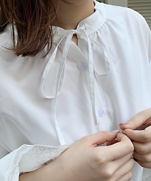 apres jour（アプレジュール）の「袖レースボリュームブラウス【ZOZOTOWN限定アイテム】19AW★（シャツ/ブラウス・レディース・ダークブラウン/オフホワイト/ボルドー/モカ/ライトベージュ・フリー）」の12枚目の写真