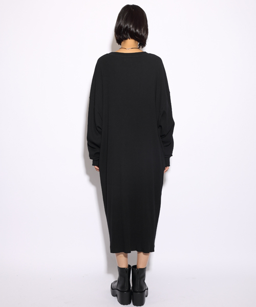 i(アイ)の「RIBロングTワンピース(ワンピース・レディース・ホワイト/ブラック・FREE)」の4枚目の写真