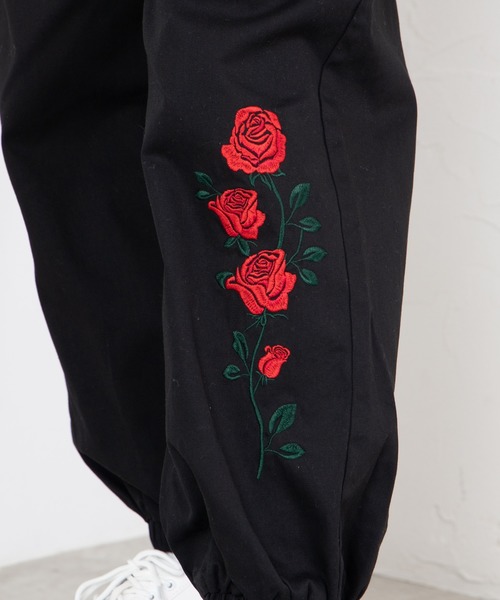 WEGO（ウィゴー）の「WEGO/刺繍ジップパンツ（スラックス・レディース・ブラック/ブラック系その他・FREE）」の6枚目の写真