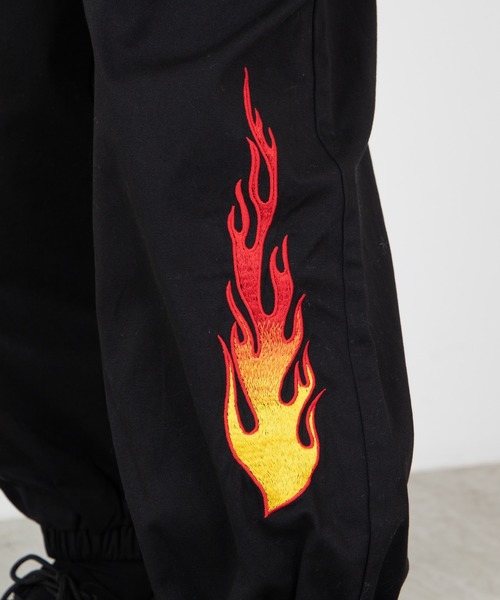 WEGO（ウィゴー）の「WEGO/刺繍ジップパンツ（スラックス・レディース・ブラック/ブラック系その他・FREE）」の7枚目の写真