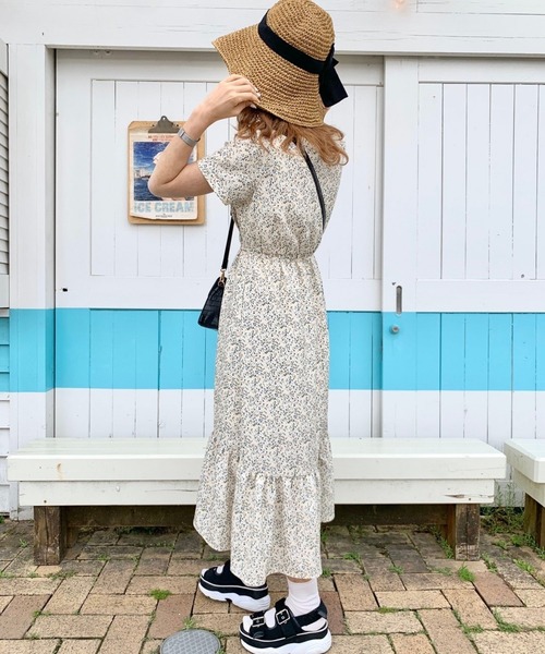 Heather(ヘザー)の「ヴィンテージガラワンピース 886365(ワンピース・レディース・ベージュ系その他/ブルー系その他・FREE)」の2枚目の写真