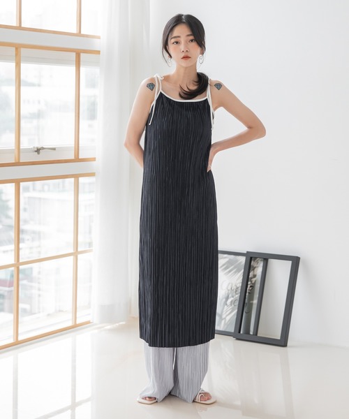 ワンピース Uneプリーツリボンキャミワンピース ワンピース Une Mansion ユヌマンション のファッション