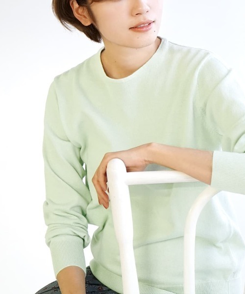 zootie（ズーティー）の「【ロングシーズン楽しめる、人気No.1綿ニット】オーディナリー コットンニット セーター［クルーネック］（ニット/セーター・レディース・ネイビー/ホワイト×ブラック/レンガ/ブラック/ブルー/キャメル/サンドベージュ/杢グレー/チャコール/グリーン/ダークブラウン/マスタード/オフホワイト/パープル/ピンク/ミント/ブルー系その他/ピンク系その他/ベージュ/イエロー/オレンジ系その他/ブルーグリーン/パープル系その他/オレンジ系その他2/ブルー系その他2/イエロー系その他/グレイッシュブルー/モスグリーン/ライトピンク/ライトグリーン/バーガンディー/ベージュ系その他/チェリーピンク/ライム/シアン/ライトブラウン/グリーン系その他/レッド系/アッシュブラウン・3L/L/LL/M）」の16枚目の写真