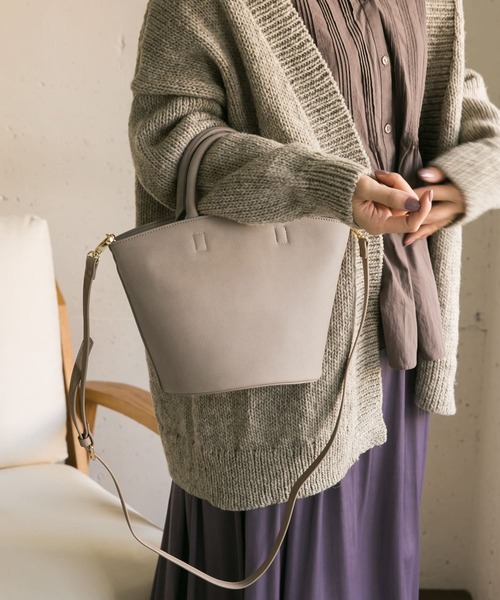 URBAN RESEARCH DOORS(アーバンリサーチドアーズ)の「2WAYバケツミニバッグ(ショルダーバッグ・レディース・ブラック/ベージュ/ブルー系その他・ONE)」の3枚目の写真