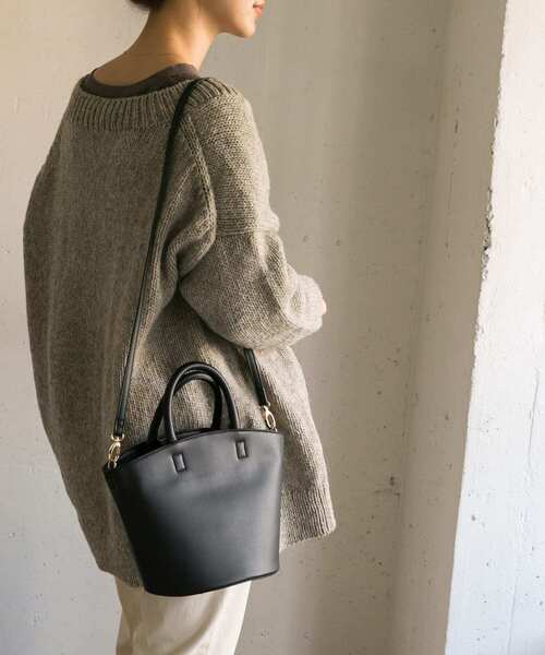 URBAN RESEARCH DOORS(アーバンリサーチドアーズ)の「2WAYバケツミニバッグ(ショルダーバッグ・レディース・ブラック/ベージュ/ブルー系その他・ONE)」の14枚目の写真