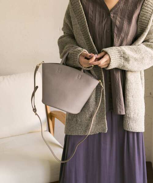 URBAN RESEARCH DOORS(アーバンリサーチドアーズ)の「2WAYバケツミニバッグ(ショルダーバッグ・レディース・ブラック/ベージュ/ブルー系その他・ONE)」の4枚目の写真