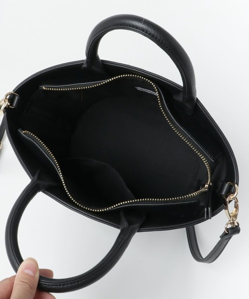 URBAN RESEARCH DOORS(アーバンリサーチドアーズ)の「2WAYバケツミニバッグ(ショルダーバッグ・レディース・ブラック/ベージュ/ブルー系その他・ONE)」の11枚目の写真