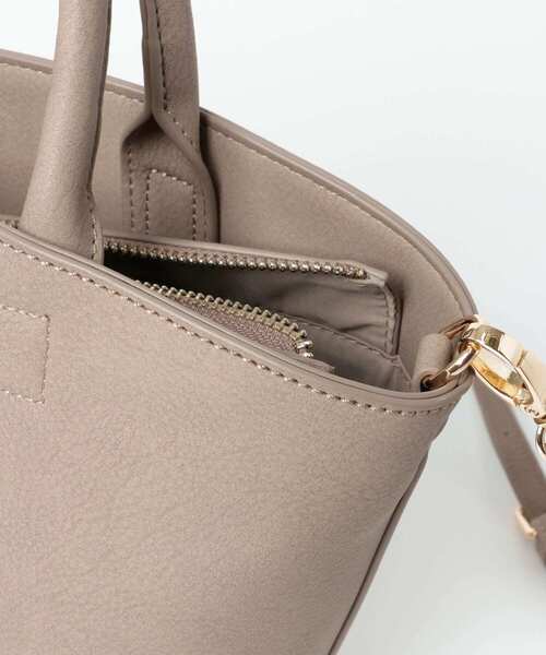 URBAN RESEARCH DOORS(アーバンリサーチドアーズ)の「2WAYバケツミニバッグ(ショルダーバッグ・レディース・ブラック/ベージュ/ブルー系その他・ONE)」の12枚目の写真