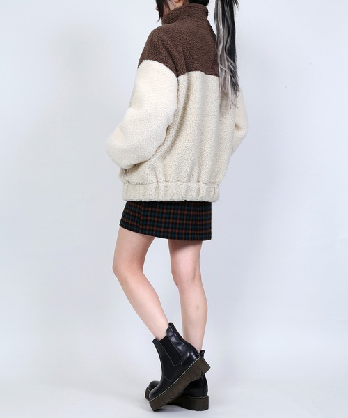 DING（ディング）の「DING/バイカラーボアブルゾン（ブルゾン・レディース・ブラウン/グリーン・FREE）」の12枚目の写真