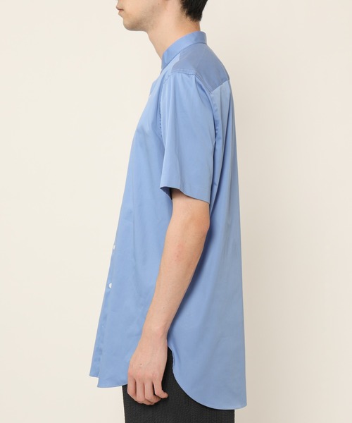 KASHIYAMA(カシヤマ)の「バンドカラーショートスリーブ サテンストレッチ ロングテイルシャツ(シャツ/ブラウス・メンズ・ネイビー/ブルー/ホワイト・マルチサイズ)」の21枚目の写真