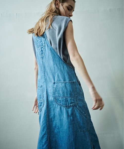 kha:ki（カーキ）の「「KHA:KI / カーキ」Aラインオーバーオールスカート"OVERALL SKIRT"（サロペット/オーバーオール・レディース・カーキ/インディゴブルー・1/2）」の6枚目の写真