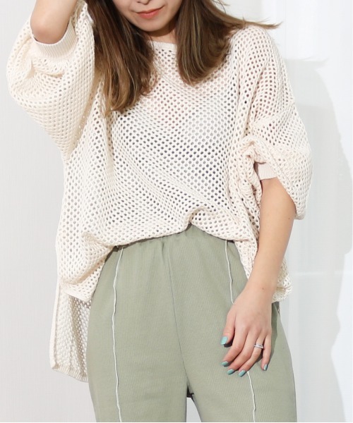 Per sist ence（パーシエンス）の「Per sist ence/パーシエンス　メッシュプルオーバーニット（ニット/セーター・レディース・ブラック/ベージュ/オフホワイト/モカ・FREE）」の2枚目の写真