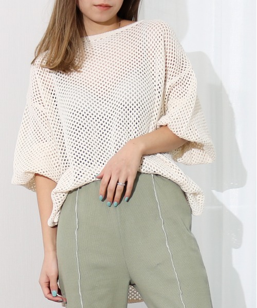 Per sist ence（パーシエンス）の「Per sist ence/パーシエンス　メッシュプルオーバーニット（ニット/セーター・レディース・ブラック/ベージュ/オフホワイト/モカ・FREE）」の7枚目の写真