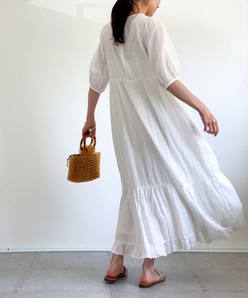 ottilie（オティーリエ）の「コットンティアードワンピース（ワンピース・レディース・ブラック/オフホワイト/ベージュ・FREE）」の11枚目の写真