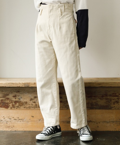 koe（コエ）の「ハイウエストワイドデニムパンツ*（デニムパンツ・レディース・ワンウォッシュ/ライトインディゴブルー/ミント/チャコールグレー/オフホワイト/ブラック/ベージュ/インディゴブルー・S/M/L）」の2枚目の写真