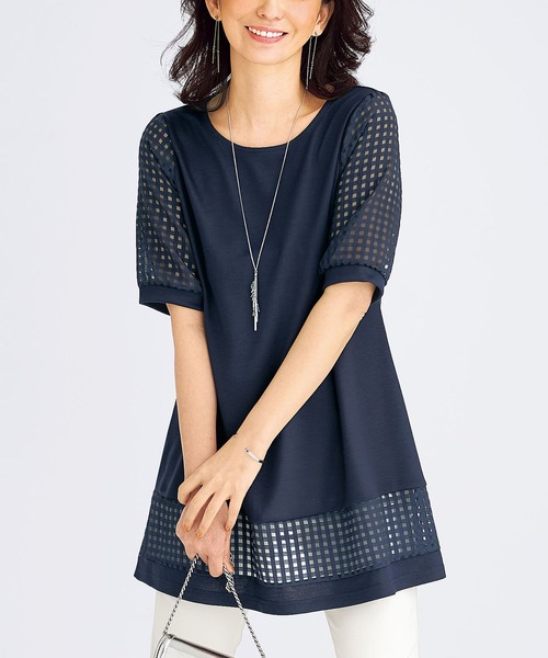 BELLUNA PLUS(ベルーナ)の「ヒンヤリ冷感シアーチェック切替チュニック(チュニック・レディース・ブラック/ネイビー/エメラルド/グレー系その他・MEDIUM/LARGE/X-LARGE)」の4枚目の写真
