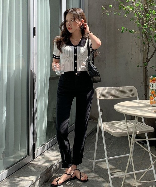 merongshop（メロンショップ）の「MERONGSHOP ボタンリブニットトップス（Tシャツ/カットソー・レディース・ホワイト/ブラック・FREE）」の4枚目の写真