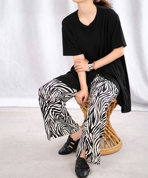 ＡＮＤＪ（アンドジェイ）の「綿天竺フロントスリットTシャツ（Tシャツ/カットソー・レディース・ホワイト/グレイッシュベージュ/ブラック・M）」の14枚目の写真