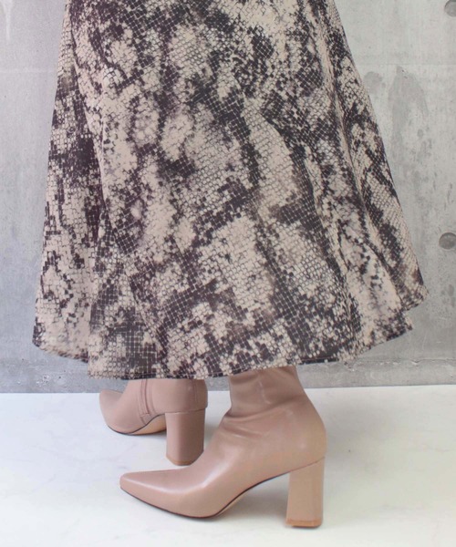 BETTY CLUB（ベティクラブ）の「【sesenta】ポインテッドトゥ ジップ付きショートブーツ（ブーツ・レディース・ブラック/グレー/アイボリー/ピンクベージュ・LL/S/M/L）」の10枚目の写真