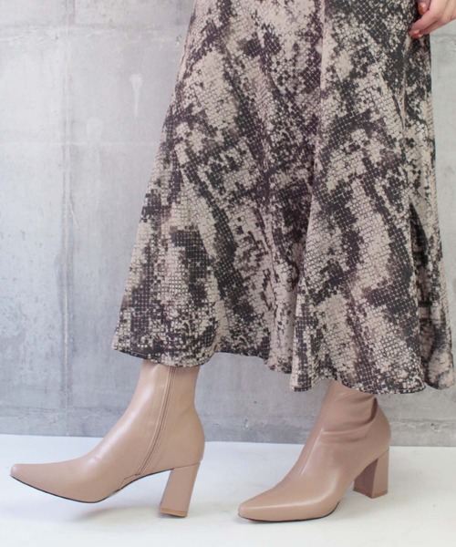 BETTY CLUB（ベティクラブ）の「【sesenta】ポインテッドトゥ ジップ付きショートブーツ（ブーツ・レディース・ブラック/グレー/アイボリー/ピンクベージュ・LL/S/M/L）」の11枚目の写真