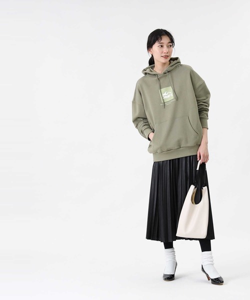 CAMP7（キャンプセブン）の「【CAMP7】フロントBOXロゴスウェットパーカー（パーカー・レディース・ライトグレー/ブラック/オリーブ・S/M/L）」の4枚目の写真