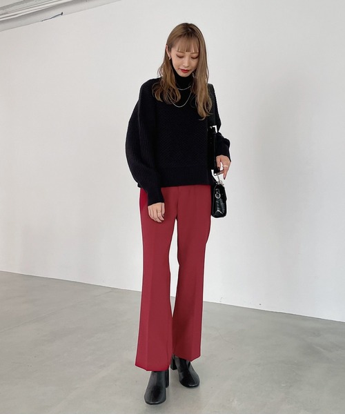 PAGEBOY（ページボーイ）の「5Gショートハイネックプルオーバー（ニット/セーター・レディース・オフホワイト/ブラック/グレイッシュベージュ・FREE）」の9枚目の写真