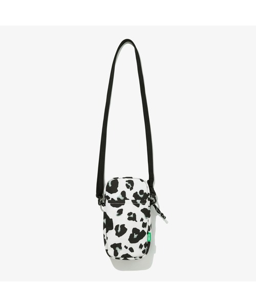 THE NORTH FACE(ザノースフェイス)の「THE NORTH FACE ザ・ノースフェイス / シンプルミニバッグ 縦型ミニショルダーバッグ SIMPLE MINI BAG(ショルダーバッグ・メンズ・ブラック/ライトベージュ・FREE)」の16枚目の写真