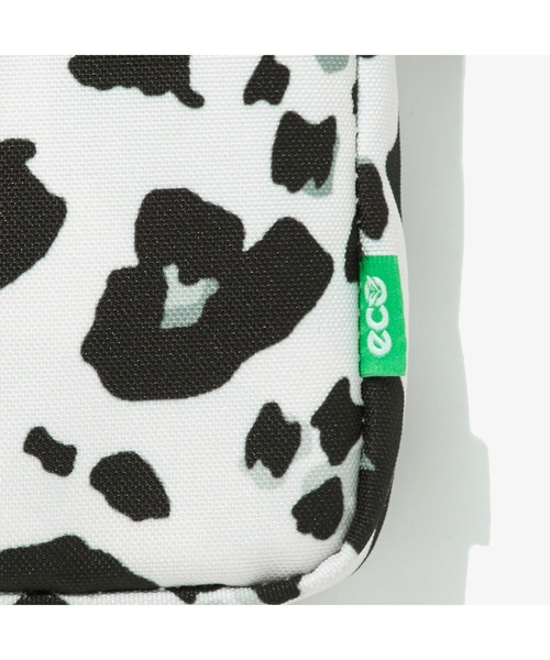 THE NORTH FACE(ザノースフェイス)の「THE NORTH FACE ザ・ノースフェイス / シンプルミニバッグ 縦型ミニショルダーバッグ SIMPLE MINI BAG(ショルダーバッグ・メンズ・ブラック/ライトベージュ・FREE)」の7枚目の写真
