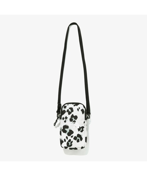 THE NORTH FACE(ザノースフェイス)の「THE NORTH FACE ザ・ノースフェイス / シンプルミニバッグ 縦型ミニショルダーバッグ SIMPLE MINI BAG(ショルダーバッグ・メンズ・ブラック/ライトベージュ・FREE)」の17枚目の写真