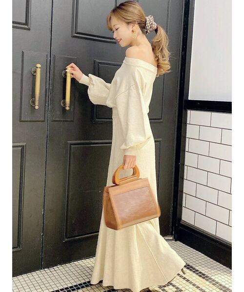 RESEXXY(リゼクシー)の「マーメイドニットワンピース(ワンピース・レディース・ベージュ/ブラウン/ブラック・FREE)」の13枚目の写真