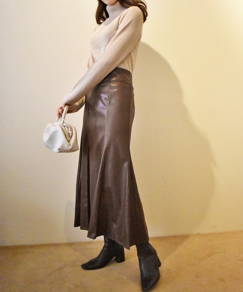 solleim（ソルレム）の「フェイクレザーハイウエストマーメイドスカート（スカート・レディース・ブラック/ブラウン/ベージュ・M）」の7枚目の写真
