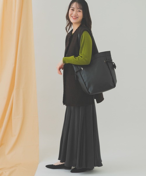 RODE SKO(ロデスコ)の「キンチャク風トートバッグ(トートバッグ・レディース・ブラック/アイボリー/シルバー/キャメル/ブルー/オリーブ・ONE)」の12枚目の写真