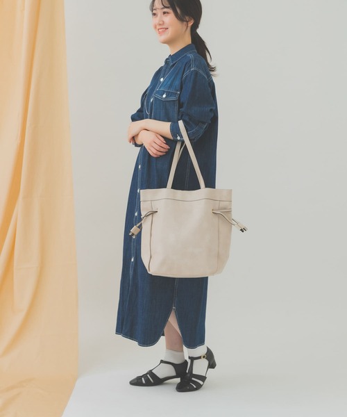 RODE SKO(ロデスコ)の「キンチャク風トートバッグ(トートバッグ・レディース・ブラック/アイボリー/シルバー/キャメル/ブルー/オリーブ・ONE)」の21枚目の写真