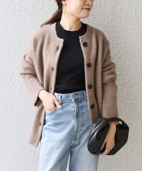 SHIPS(シップス)の「〈手洗い可能〉へアリーラメクルーネックカーディガン◆(カーディガン/ボレロ・レディース・キャメル・ONE SIZE)」の17枚目の写真