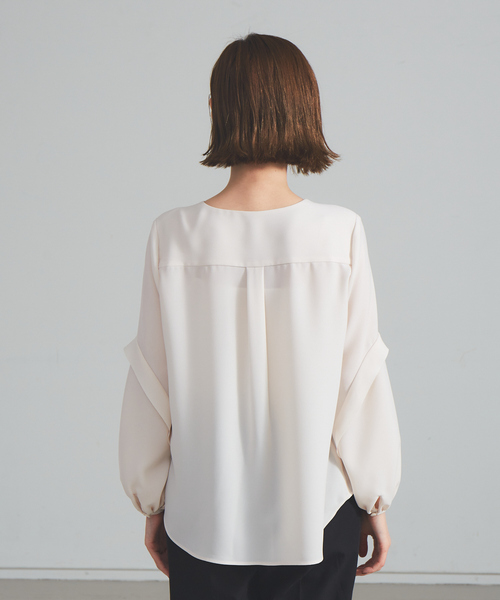 qualite（カリテ）の「【新色ブラック登場】ジョーゼットボリュームスリーブブラウス（シャツ/ブラウス・レディース・チャコールグレー/ベージュ/ブラック・フリー）」の12枚目の写真