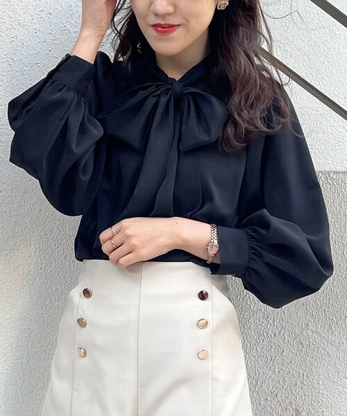 MAJESTIC LEGON（マジェスティックレゴン）の「とろみボウタイブラウス（シャツ/ブラウス・レディース・オフホワイト/ホワイト系その他/ブラック・MEDIUM）」の10枚目の写真