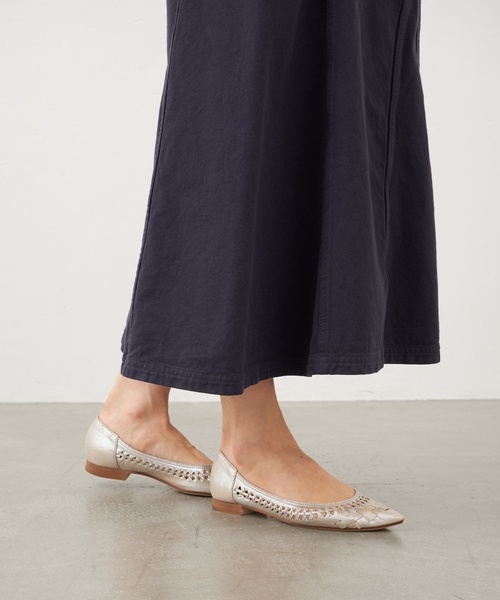 LE TALON（ルタロン）の「ポインテッドサシメッシュフラット（その他シューズ・レディース・アイボリー/シルバー/ブラック系その他・22.5cm/23cm/23.5cm/24cm/24.5cm/25cm/22cm/25.5cm）」の3枚目の写真